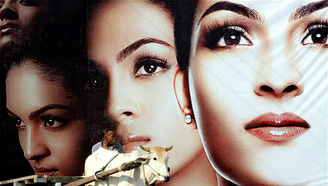 印度人终于放飞自我 不再对白皮俯首臣称