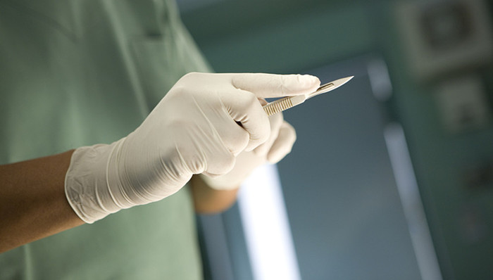 手术台,华中科大,本科转专科,快递员,赌徒,自驾游,西藏,陕西爱心支教联盟