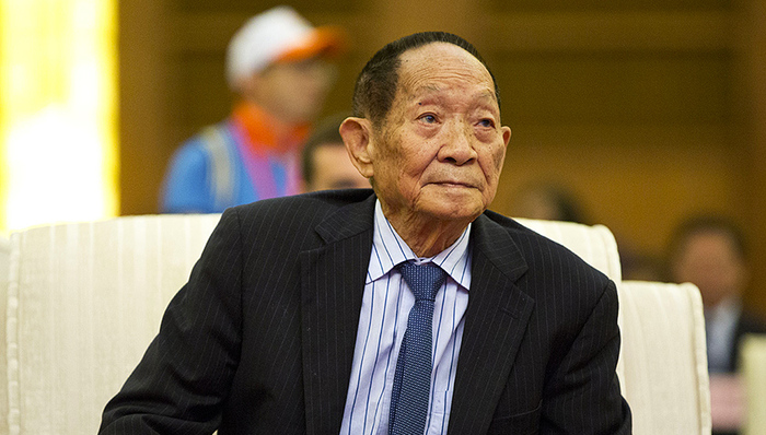 袁隆平,豪宅,豪宅别墅,青年网,田间地头,杂交水稻,亩产,稻谷,科学家,资料图