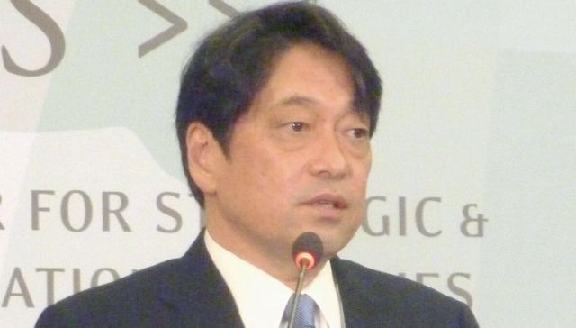 日本新防相小野寺五典：再度出山的对华强硬派