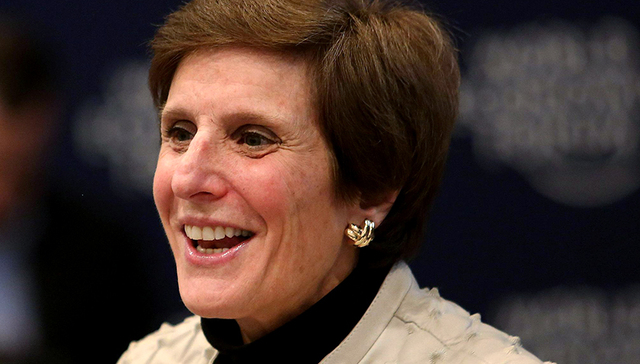 CEO,空降兵,亿滋,Dirk,铁娘子,小食,美康,玛氏公司,敌意收购,Irene