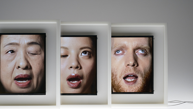 这个人脸时钟太诡异了！