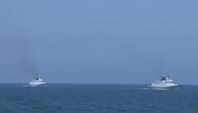海军在黄渤海海空域组织实兵实弹对抗演习 实射各型导弹数十枚