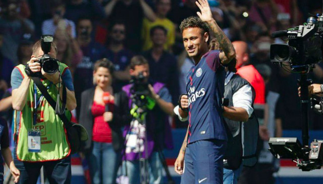 石油改变足球：曼城大巴黎的十年崛起路