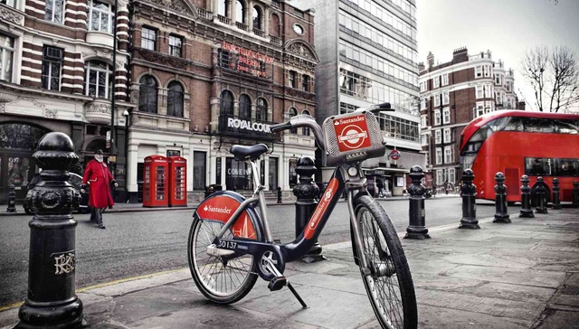 伦敦共享单车初探 英国人更爱有桩的“小红车”