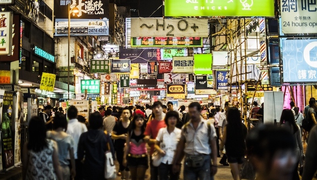 香港零售业的回暖延续到第四个月 但不是所有人都有信心