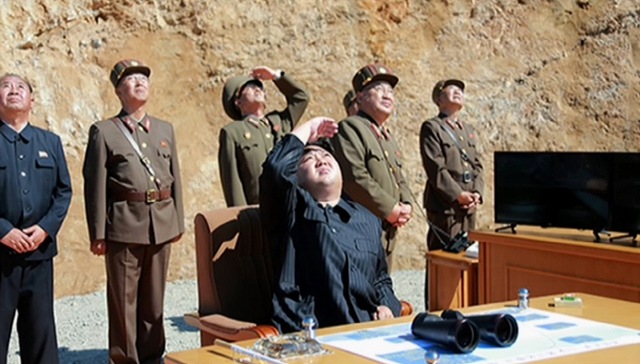 朝鲜：正考虑对关岛周边进行包围射击