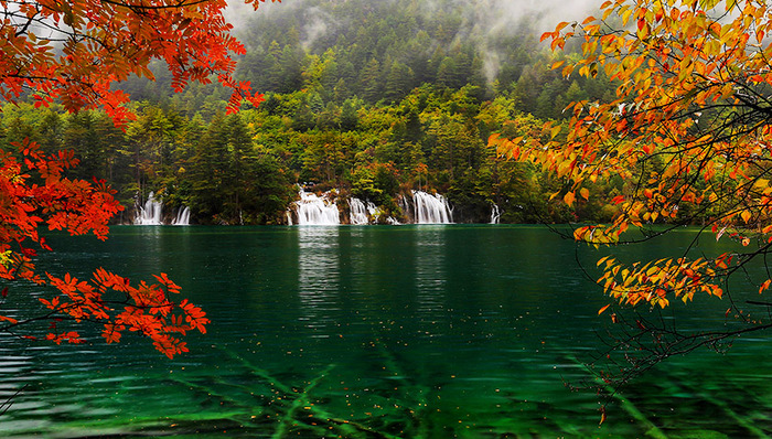 火花海,九寨沟景区,全长,树正沟,日则沟,老虎海,犀牛海,季节海,景点,8月