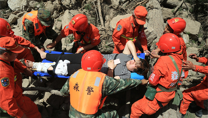 九寨沟景区,九寨沟县,地震救灾,九寨沟风景区,地震救援,救灾工作,救灾中心,四川队,灾区,官兵