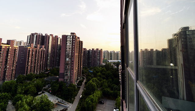 三项目预售冲破8万红线  北京限价窗口关闭？