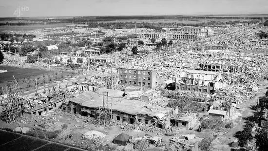 建成600多年以来，紫禁城经历了200多场、极具破坏性的地震，但每一次都能全身而退，在风雨之中屹立不倒。