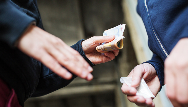 谢风华,操纵市场,保代