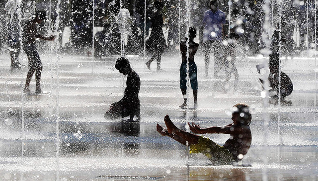 平均气温,桑拿天,高温天气,节能环保型汽车,高度场,巴黎协定,平均温度,高温日数,化石能源,极值