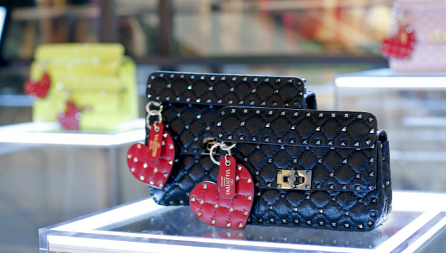 【是日美好事物】Valentino通过微信公号卖包包 蝴蝶结女鞋STELLA LUNA不甜腻