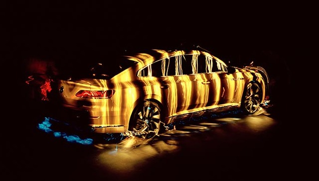 大众汽车的最新视觉广告 请来了一位盲人摄影师