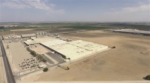 贾跃亭晒法拉第未来新厂房视频 厂房空无一物