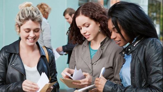 英国大学遭遇最惨招生季 本地学生不够还受脱欧影响