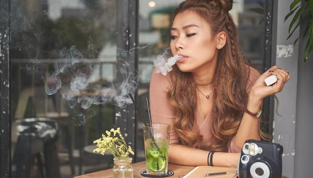 即使你是不明情况的游客 在泰国抽电子烟仍会面临十年铁窗