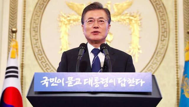 文在寅执政百日强调半岛不会生战 施政支持率超八成