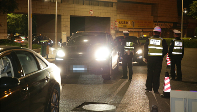 酒驾,夜查,严管,交警,行动,泥头车,渣土车,交管部门,闯红灯,套牌