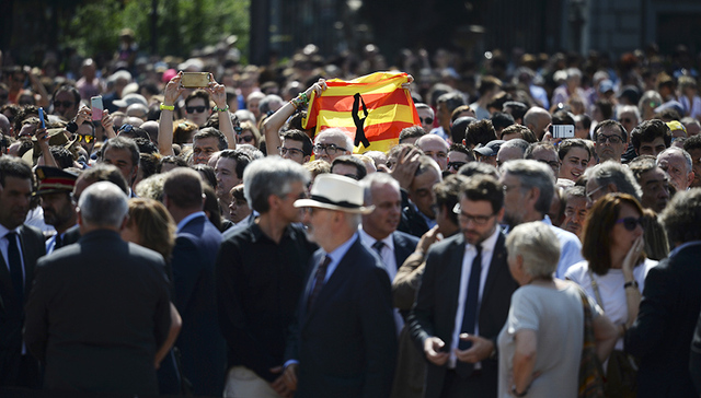 慰问电,习近平,8月,货车,恐怖袭击,西班牙国王,巴塞罗那市,反恐合作,恐怖主义,国家主席