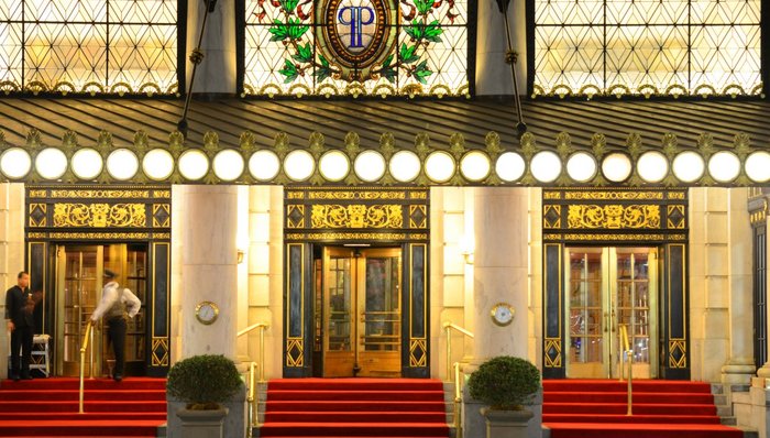 纽约广场酒店再次寻找买家 这座传奇地标都经历了些什么？