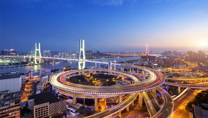 我国高速公路里程稳居全球首位 京港澳高速“最忙”