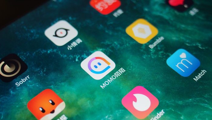 Bumble,Tinder,女性优先,SuperSwipes,陌陌,app,businessinsi