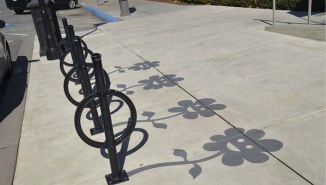 这个城市的影子都成精了