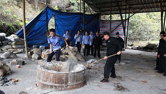 散乱污,VOCs,利欣,督查组,点位,两断三清,污染治理,搅拌站,企业,塑料加工厂