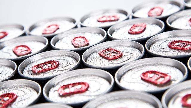 汽水卖不动 可口可乐只好在广告投入上越花越多