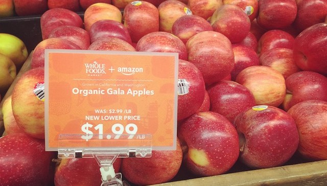 被亚马逊收购后 全食超市在首个降价日露了一点诚意