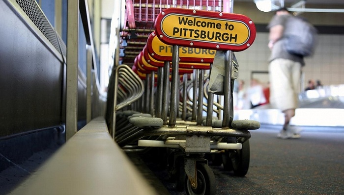 美匹兹堡机场向非乘客开放一日游，市民吃饭购物约会又有了新去处
