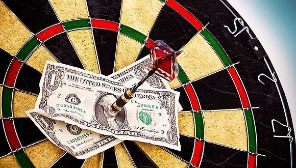 四大行裁员2.5万 近半银行利息减少