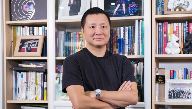 “局外人”周航