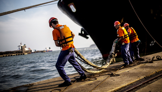 中国招商局港口再度出手   60亿收购巴西第二大港口90%股权