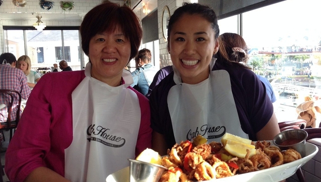 【体育明星日常】郎平迎女儿探班 傅园慧再送表情包