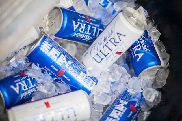 趁着健康风潮盛行 百威英博要来中国推低卡啤酒了