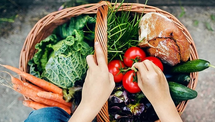英国首个包装零浪费超市开张 顾客得自带篮子采购