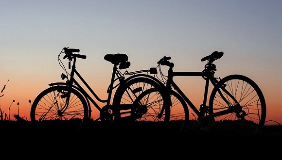 摩拜,ofo,禁投令,上山下乡,跑路,陪葬品,3vbike,入侵,町町单车,悟空单车