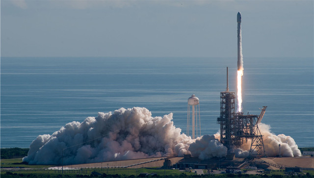 SpaceX首次为美军发射X-37B神秘空天飞机