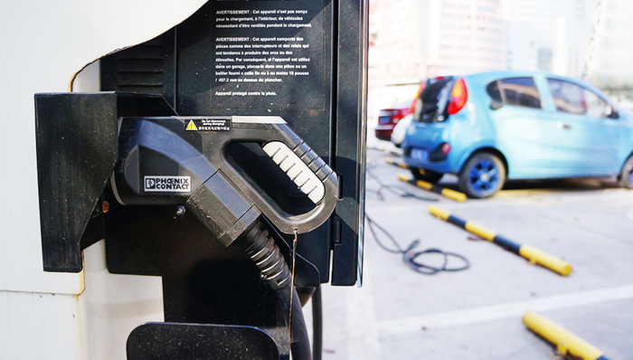 深圳新能源汽车超过7.6万辆 年底实现公交100%纯电动