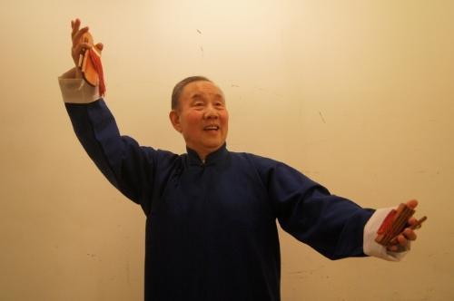 梁厚民,关学曾,智聪,头球,角球,球门,梁子,厚民,射门,快板书