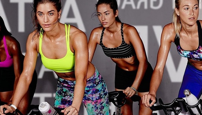 时尚商业说,GAP,快时尚,运动品牌