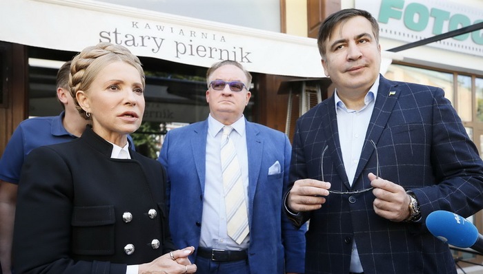 飓风艾玛,白人种族主义,英国退欧,俄罗斯军演