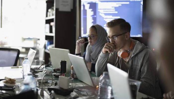 在加拿大 没有大学文凭照样能赚高薪