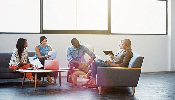 【斯坦福商学院】研究发现扁平化结构能够加强团队合作