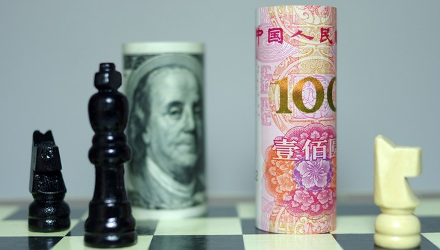 各路资本博弈人民币 估值均衡存分歧