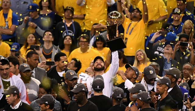 冠军队卖出NBA最高价球衣广告 日本电商乐天3年6000万美元搞定勇士