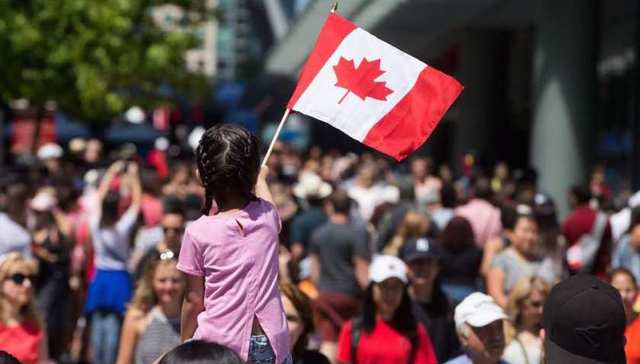 加拿大发出300万张十年签证 持有者近一半为中国人